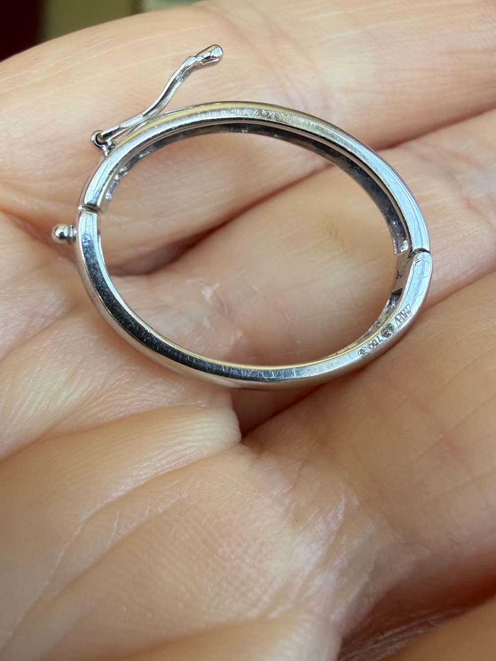 18k gold charm holder